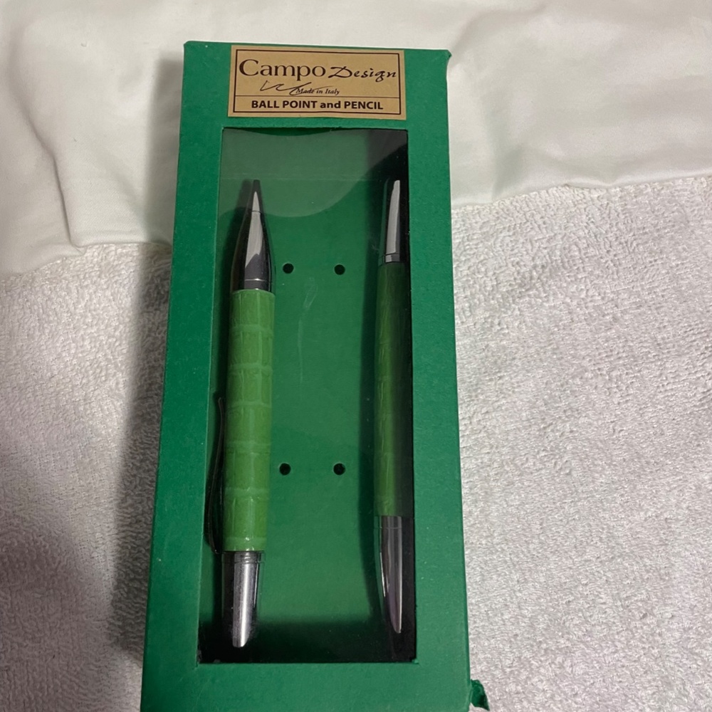 Fancy Green Pens - Picture 2 of 2